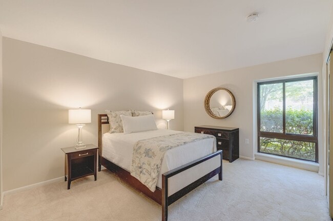 Building Photo - Lafayette Park Condominium | All Utilities Included | Pool, Tennis Court & Clubhouse