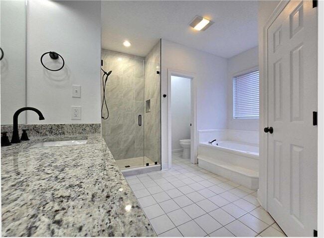 Building Photo - 2107 Olvey Dr