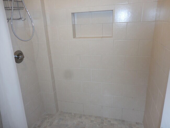 Building Photo - 3110 Isla Marino St