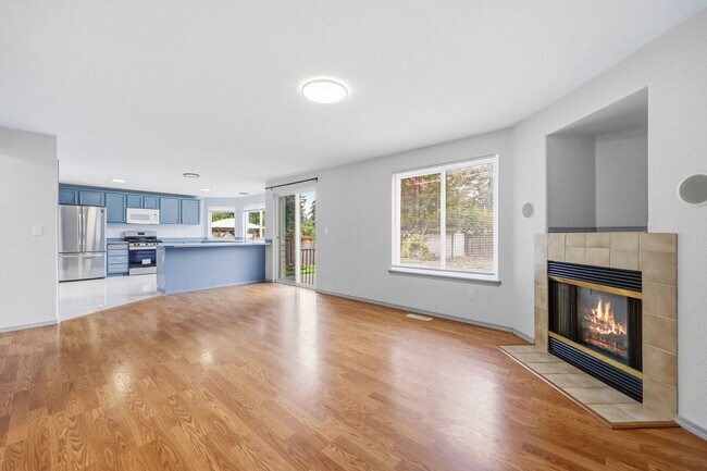 Building Photo - 6748 3rd Way SE