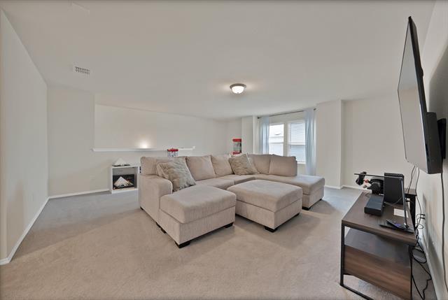 Building Photo - 4601 Greenham Ln.