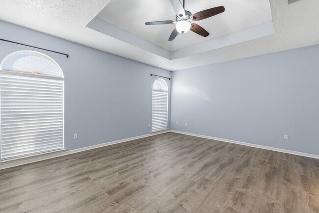 Building Photo - Great location in Sherwood