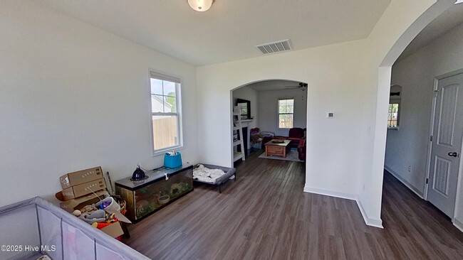 Building Photo - 837 Tuscarora Trl