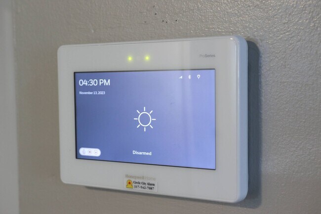 Building Photo - Fort Harrison State Park 4Bed Spacious Retreat