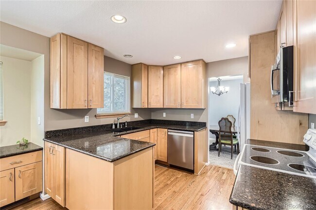 Building Photo - 13123 Spica Dr