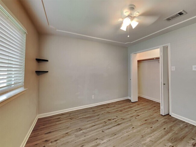Building Photo - 3 BR/2BA | Renovated Single Family Home | 2-car garage | Fenced backyard