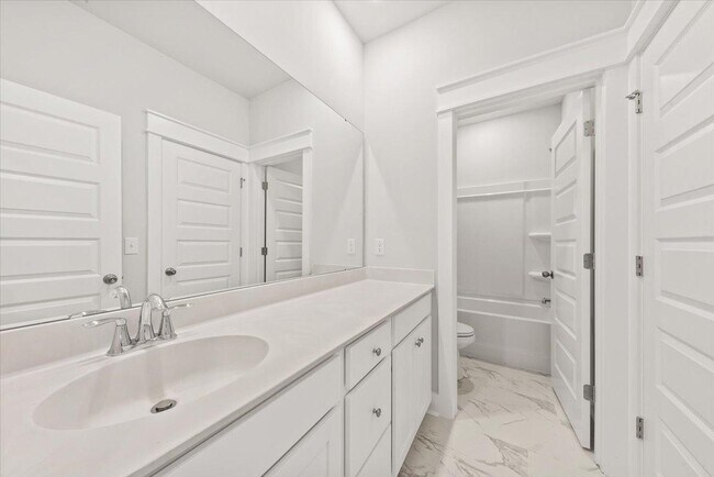 Building Photo - 437 Parish Farms Dr