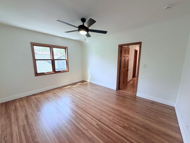 Building Photo - Fully Remodeled Luxury Home with Exceptional Space and Style!!