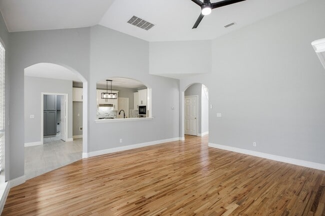 Building Photo - 4804 Appleridge Dr
