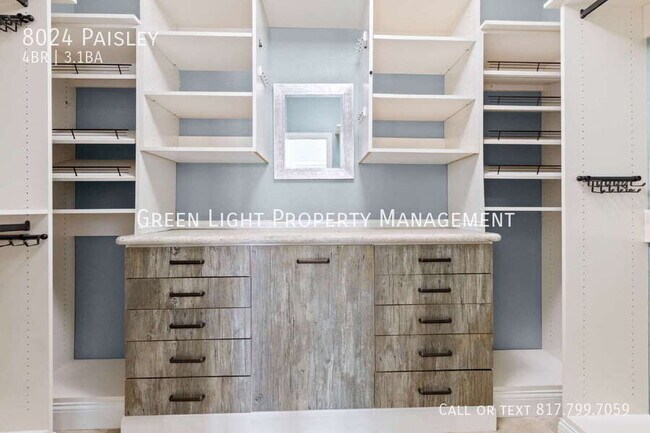 Building Photo - 8024 Paisley-