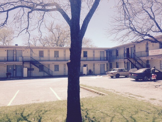 Building Photo - 1215 N 4th St