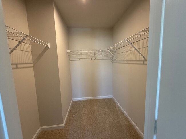 Building Photo - 4 Bedrooms, 2.5 Bathrooms - Home in Armuchee!