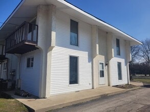 Building Photo - 14980 Monroe Rd