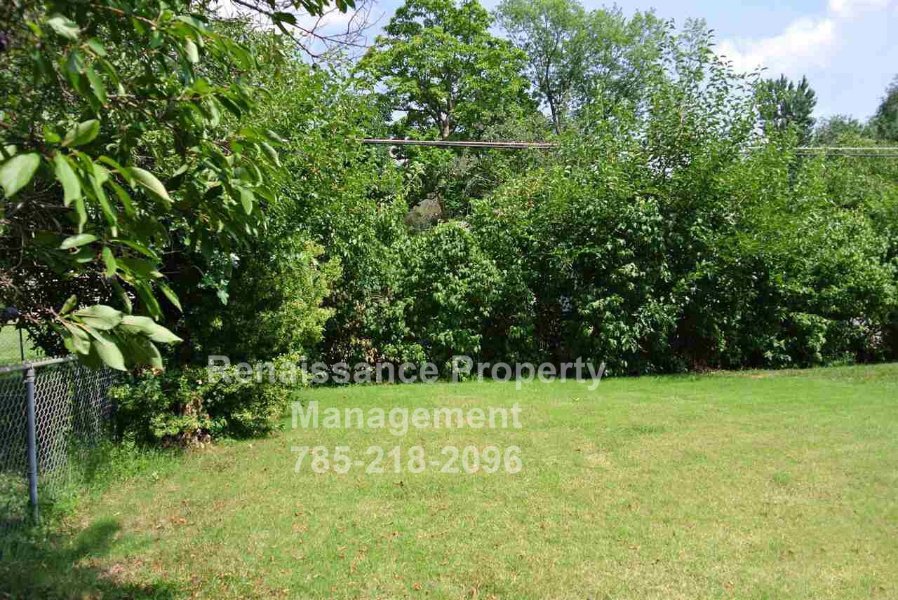 Building Photo - 1824 Miller Dr