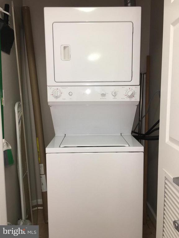 Building Photo - 1308 Clifton St NW