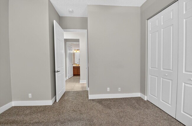 Building Photo - 9917 Cobblestone Creek Dr