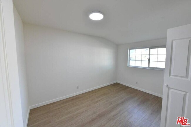 Building Photo - 3125 Jacinto Ave