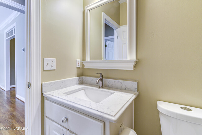Building Photo - 3128 Braemar Ln