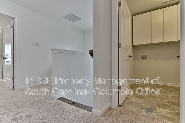 Building Photo - 109 Weeping Oak Ln