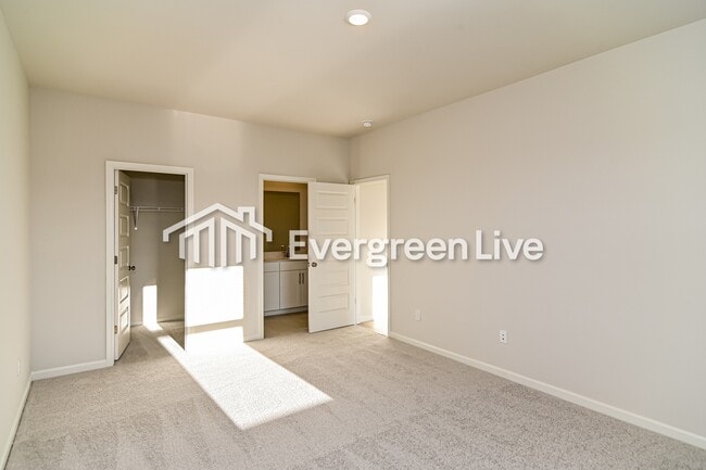 Building Photo - 632 Shoemaker Ln