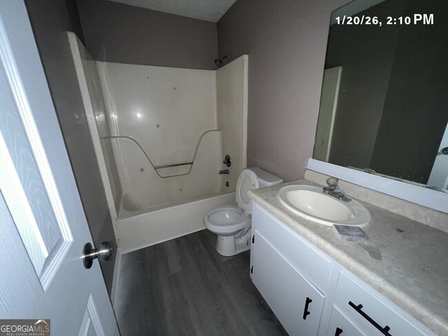 Building Photo - 271 E Wright St