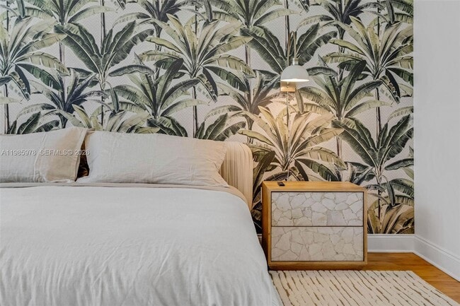 Building Photo - 725 Crandon Blvd