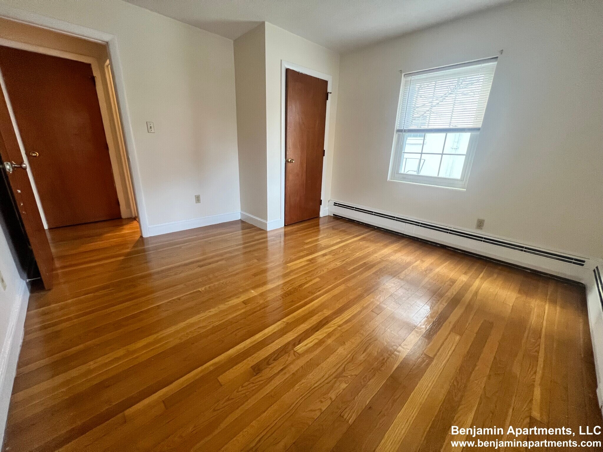 Building Photo - 11 Brattle Dr