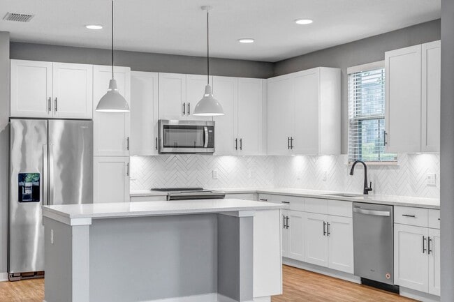 Building Photo - Luma Headwaters