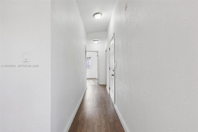 Building Photo - 1045 NW 115th St