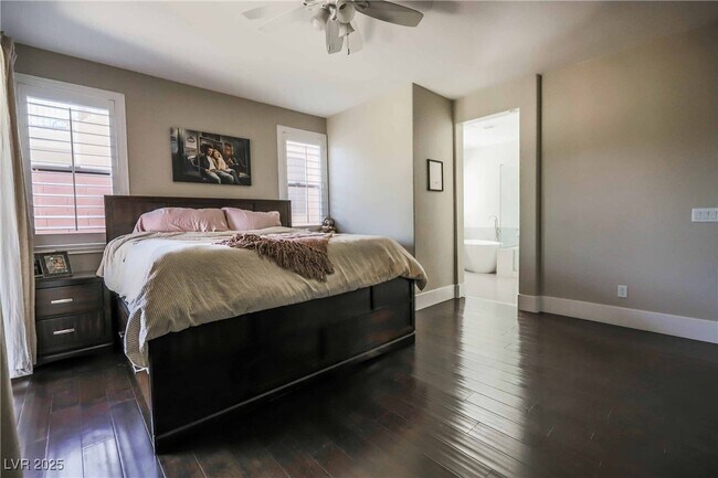 Building Photo - 780 Valley Rise Dr