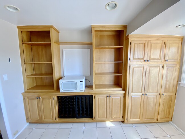 kitchen storage - 625 30th St