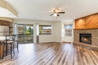Building Photo - 4210 Pinehurst Cir