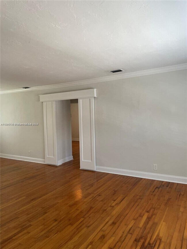 Building Photo - 5601 SW 78th St