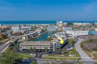 Building Photo - 11650 Capri Cir S