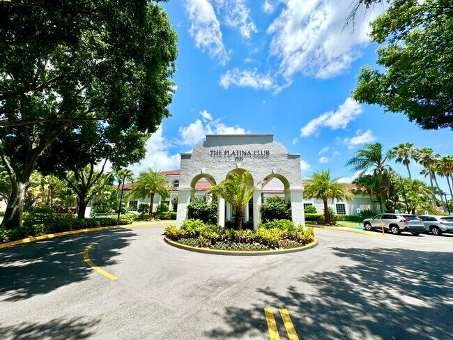 Building Photo - 5135 Floria Dr