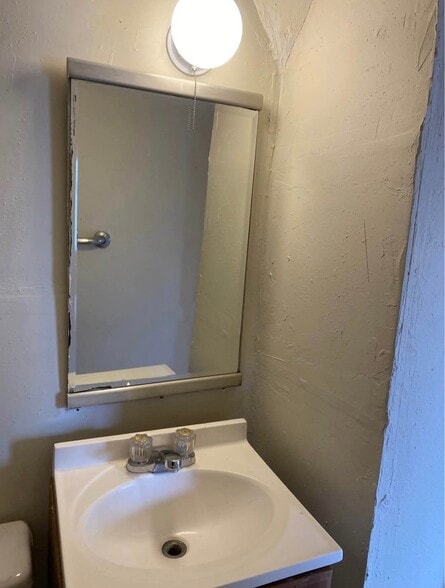 Building Photo - 1508 John St