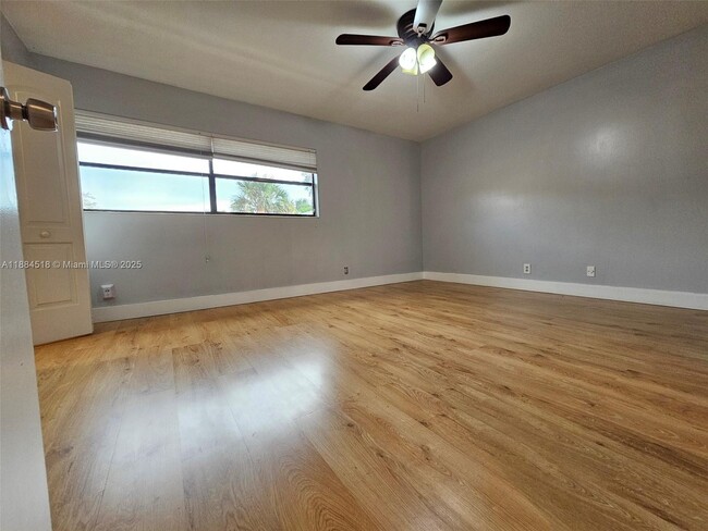 Building Photo - 2225 NW 45th Ave
