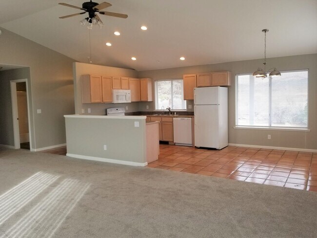 Building Photo - Home For Rent in Gardnerville-Fish Springs...