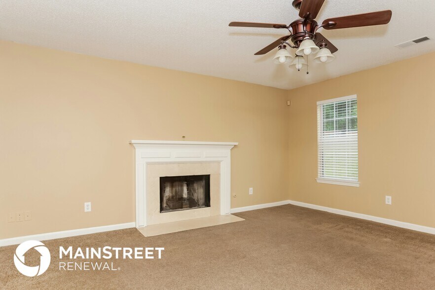 Building Photo - 4530 Talon Way