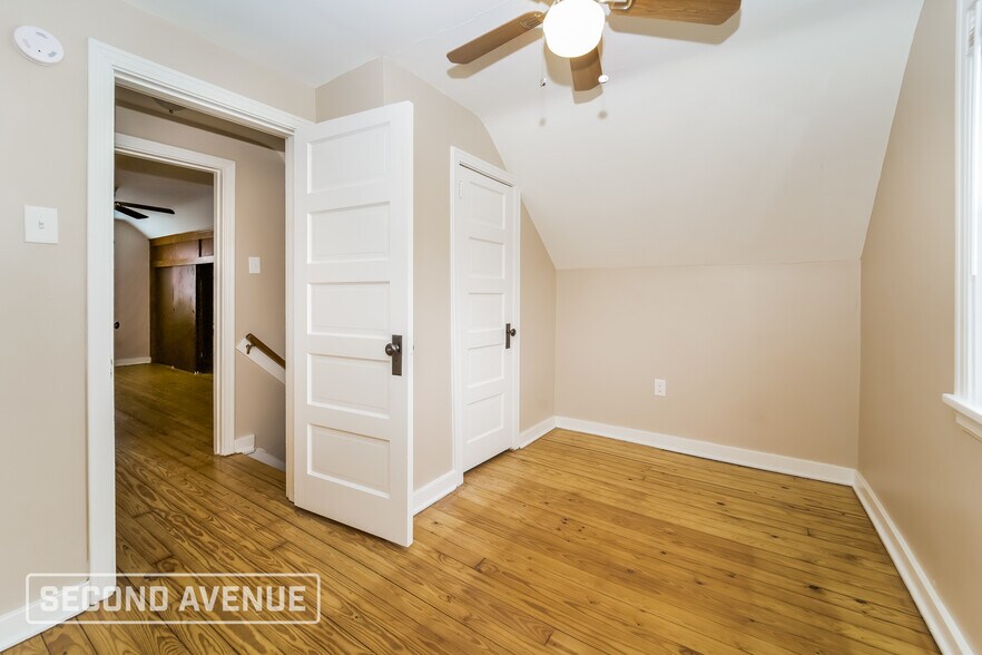 Building Photo - 1413 James St