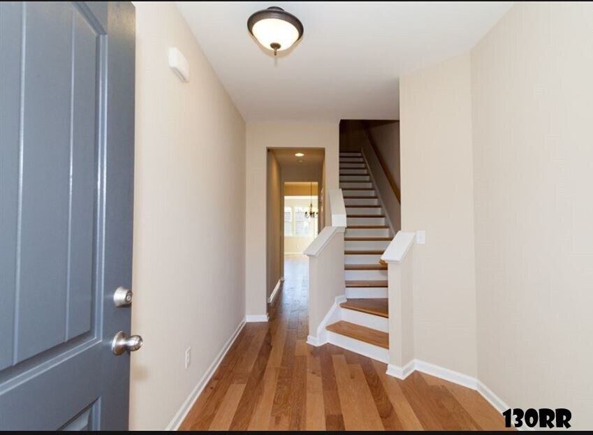 Building Photo - 130 Rubrum Dr