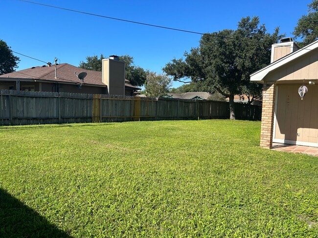 Building Photo - 7101 Premont Dr