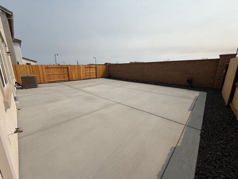 Building Photo - 8333 Mincey Wy