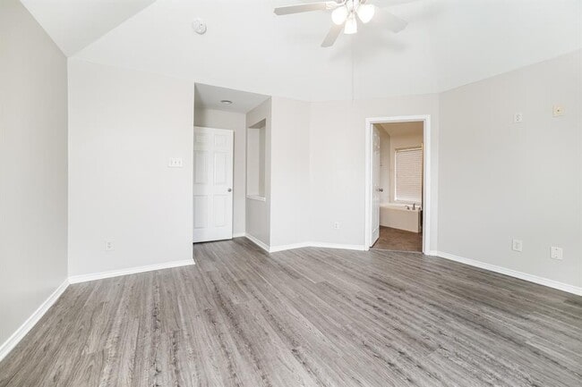 Building Photo - 27415 Macy Hills Ct