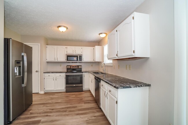 Building Photo - 6414 Whims Rd