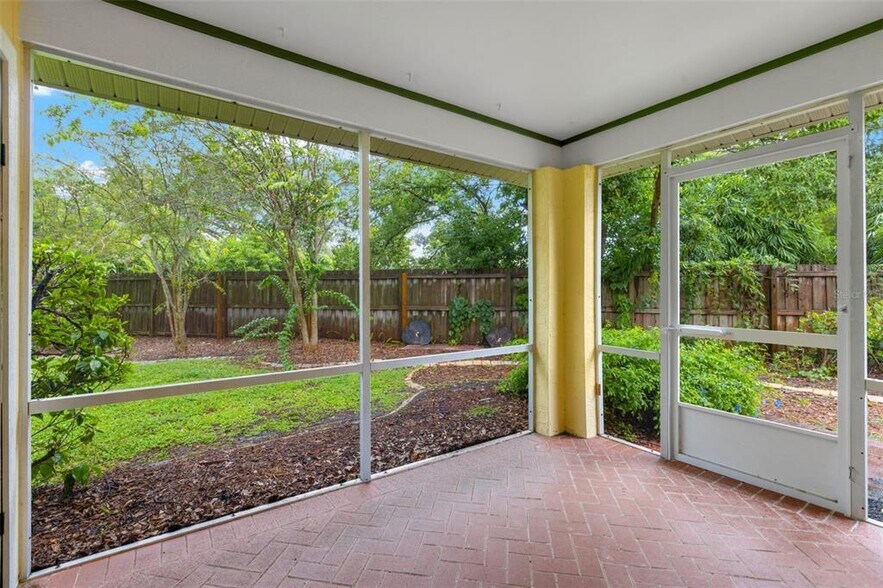 screened in lanai - 6396 27th St N