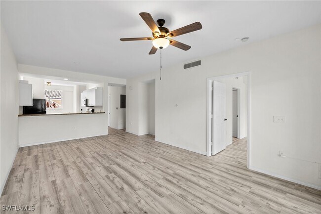 Building Photo - 411 Valerie Way