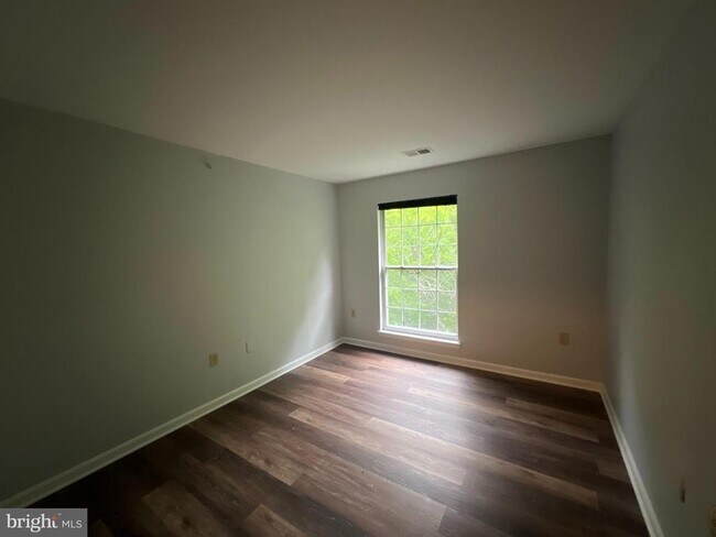 Building Photo - 5135 Wagon Shed Cir