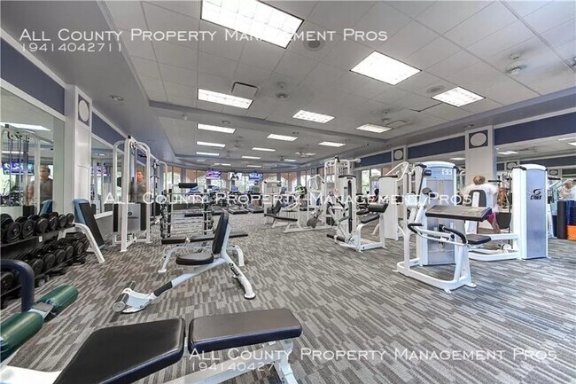 Building Photo - VillageWalk/Spacious/Great Amenities