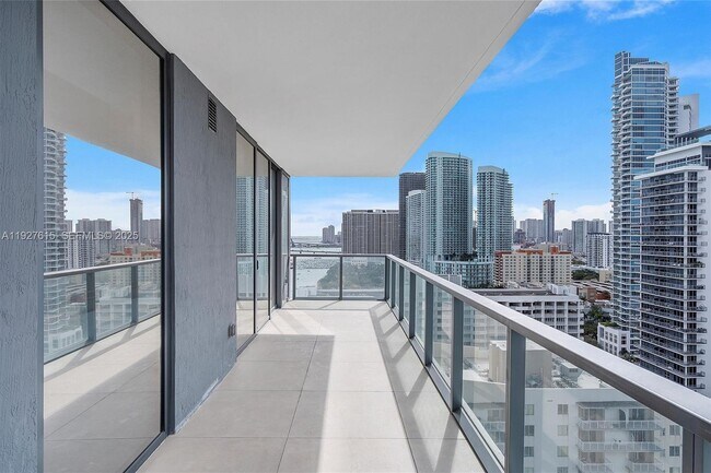 Building Photo - 788 NE 23rd St